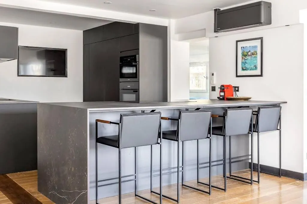 Daire Duplex Familial Tour Eiffel Paris